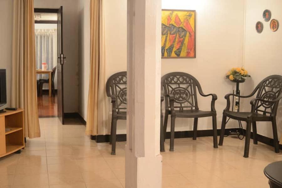 מדיקרי Emerald Castle Villa מראה חיצוני תמונה